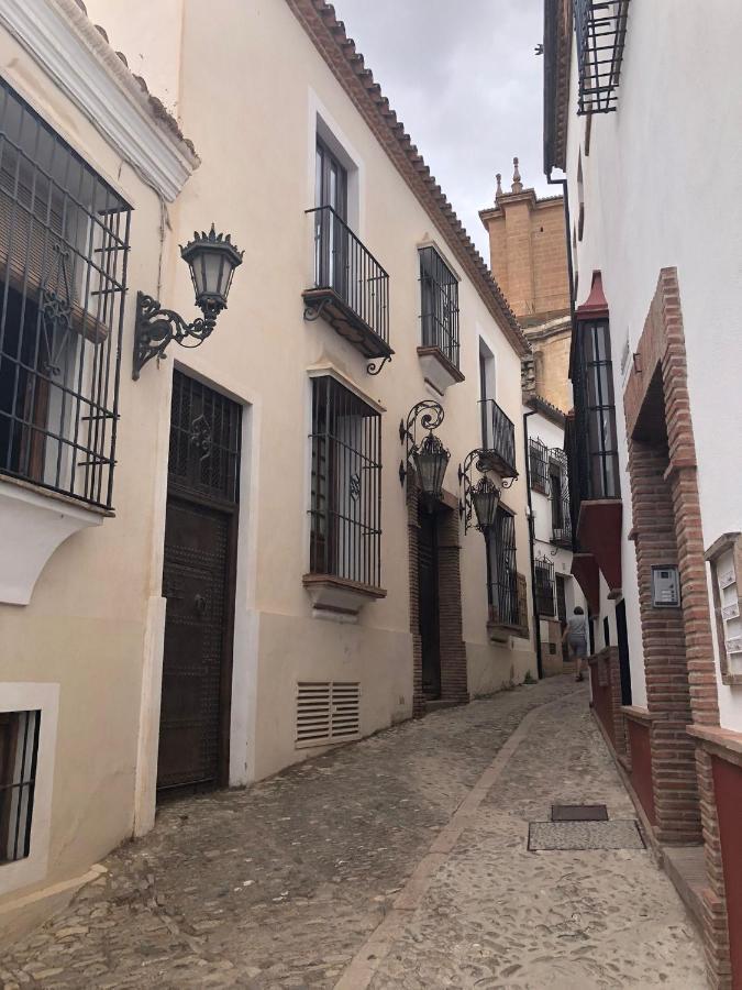 Stylish 3 Bed House 2 Bathrooms, With Patio, Roof Terrace And Communal Pool 5 Minutes Away From The Beautiful Spanish White Village Of Casares Pueblo And Only 20 Mins From The Sea Zewnętrze zdjęcie